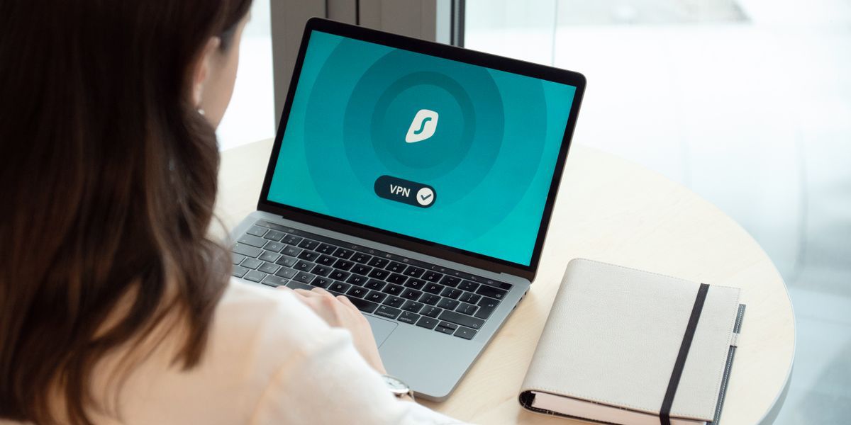 Proton VPN 桌面客户端在笔记本电脑上的连接界面